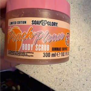 Soap & Glory Peach Please Body Scrub - Pink and Orange